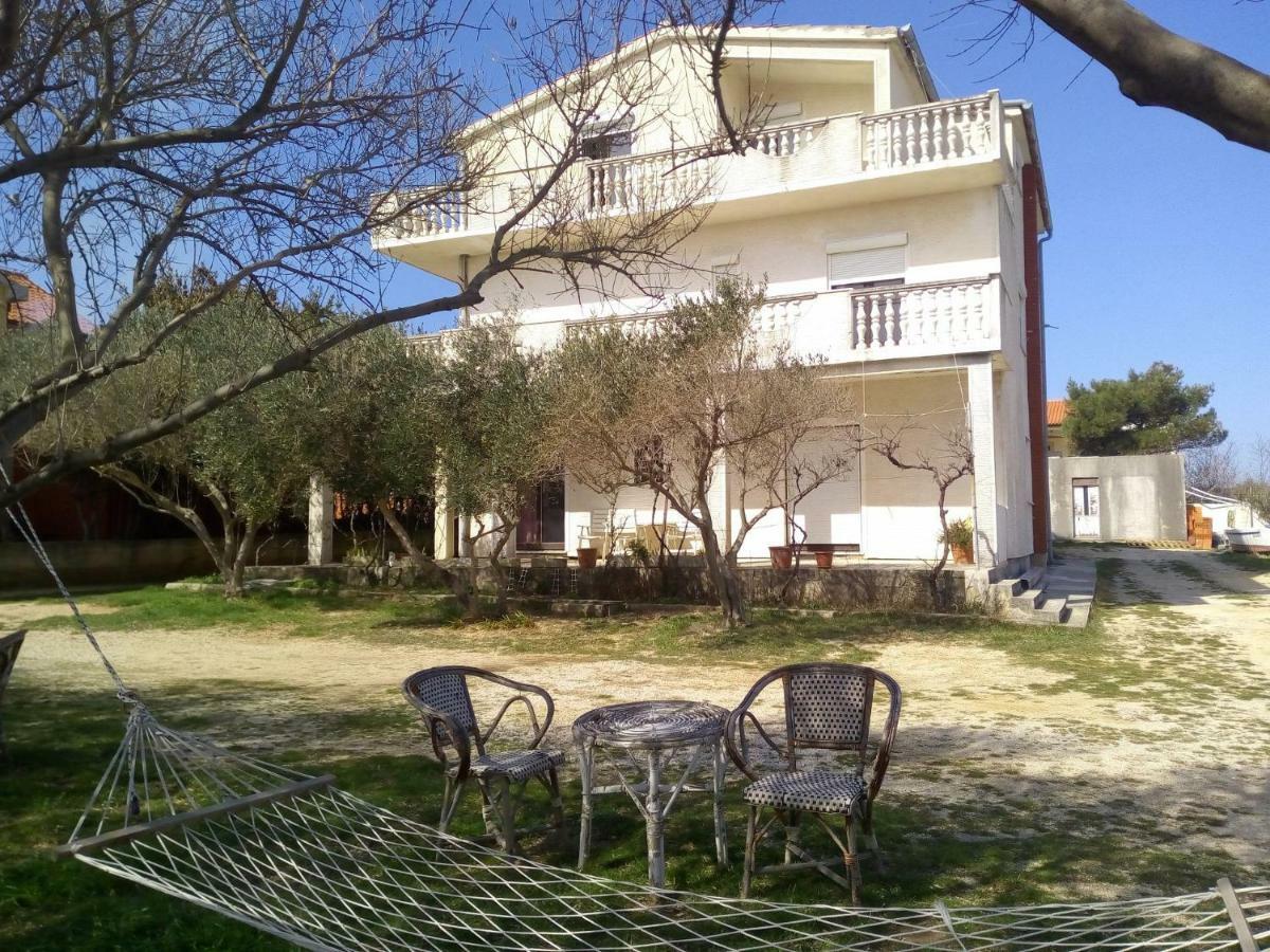 Apartments Luce-With Parking Nin Exterior photo